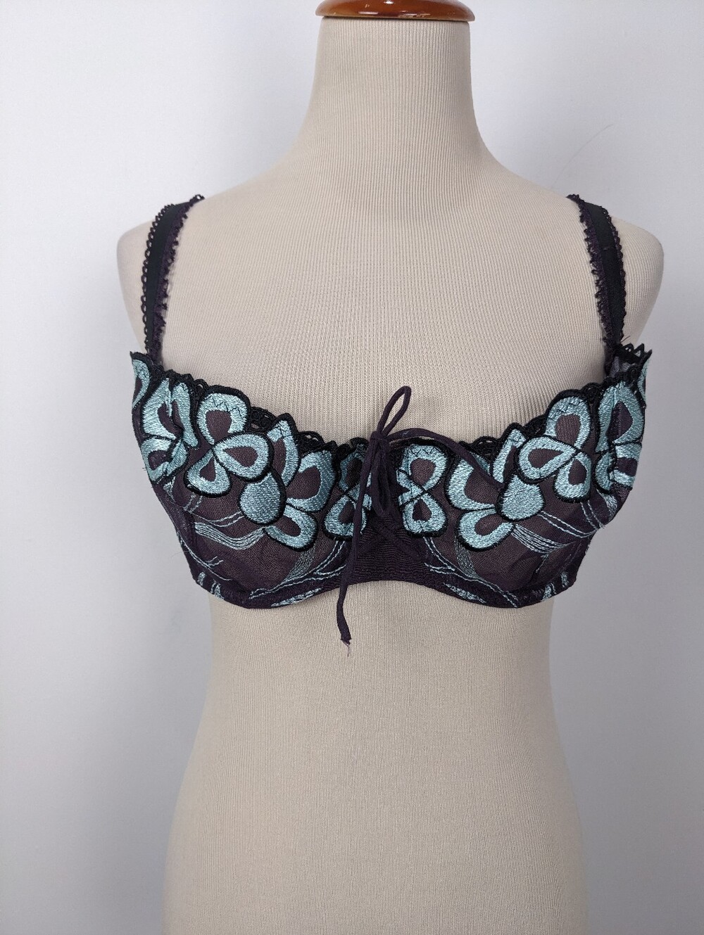 Aubade Purple Lace Bra with Teal Blue Embroidery Size 38D